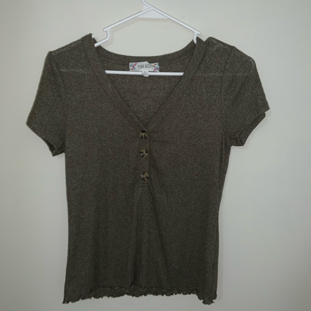 Pink rose short sleeve top